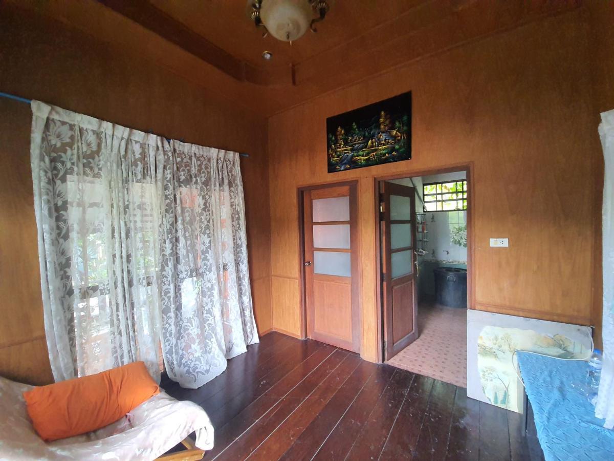Baan Thabthong Homestay Ban Pak Nam  Exterior photo